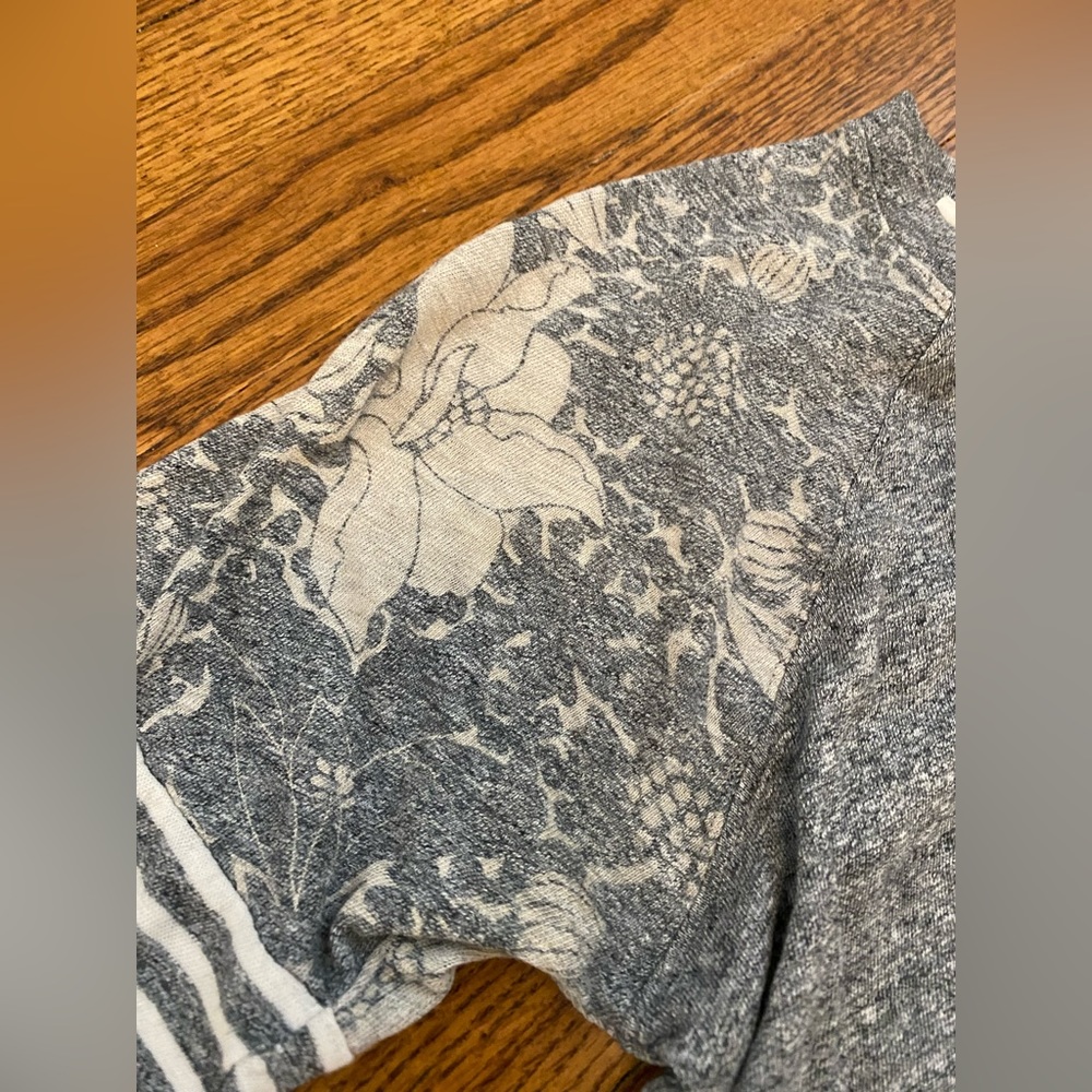 J Crew Heather Grey Stripe Floral Baseball 3/4 Tee - Picture 3 of 8